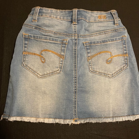 Justice - Denim Distressed Mini Skirt - Size 8 - With Pockets - NWT - Picture 8 of 16